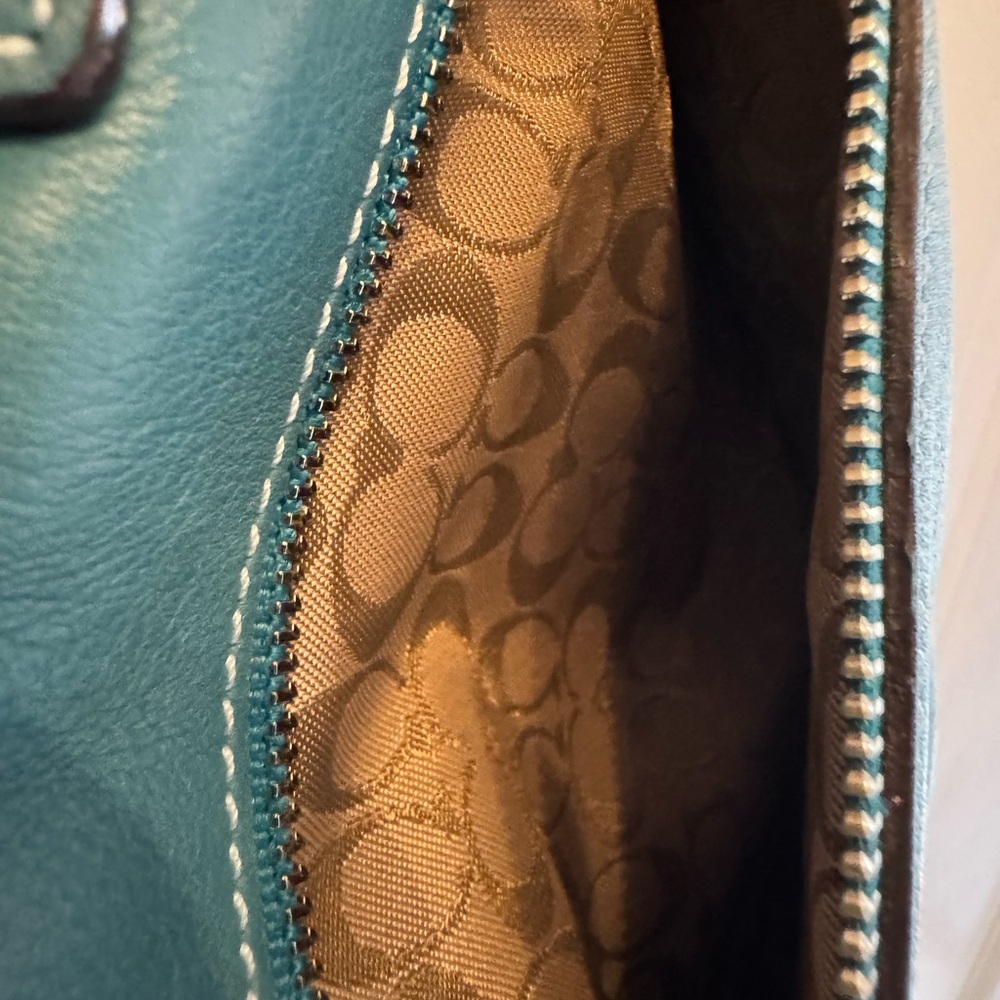 Coach Teal Crossbody Bag with Tan Web Adjustable Strap - Picture 7 of 13